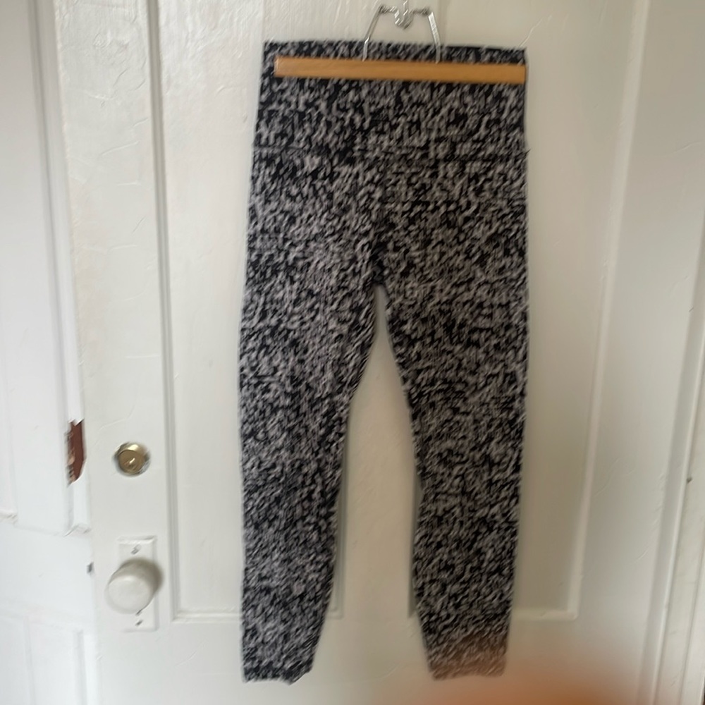 Lululemon align high rise 25”